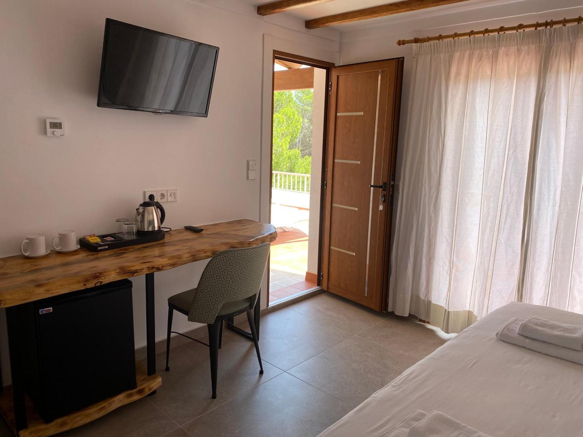 Hostal Restaurante Pou Des Lleo Sant Carles de Peralta Pokoj fotografie