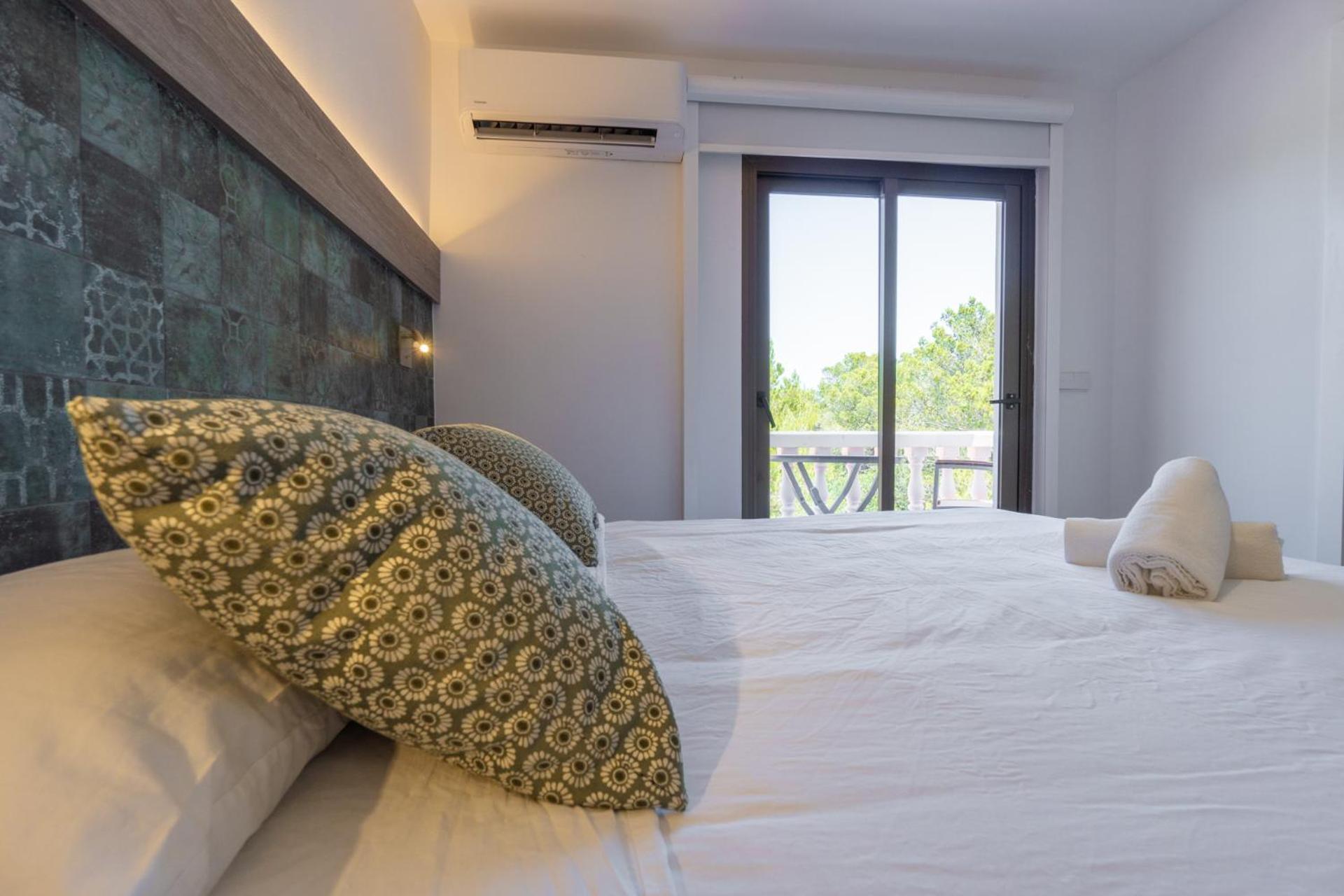 Hostal Restaurante Pou Des Lleo Sant Carles de Peralta Pokoj fotografie