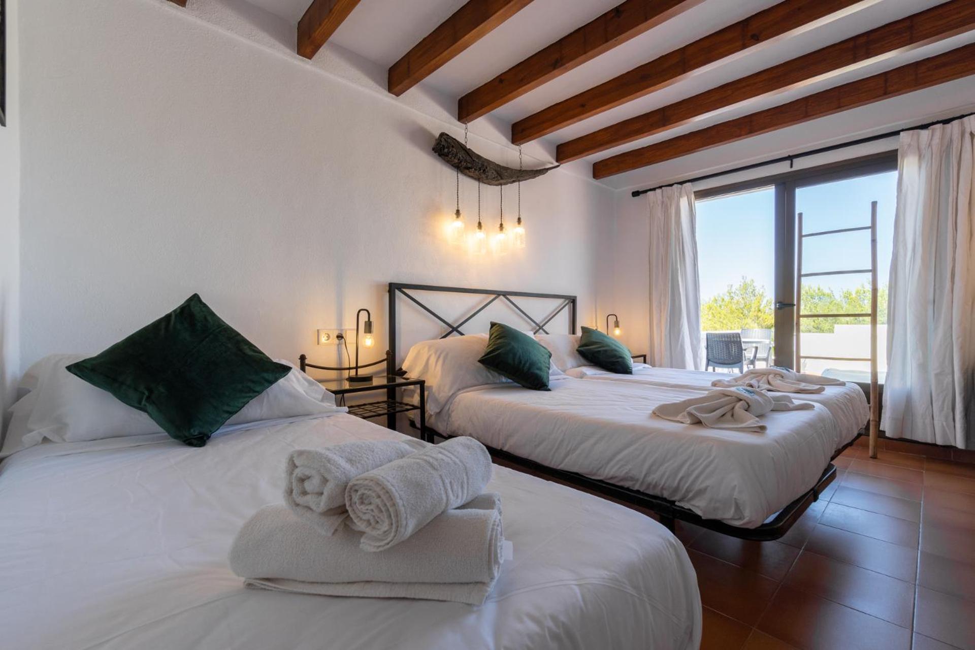 Hostal Restaurante Pou Des Lleo Sant Carles de Peralta Pokoj fotografie