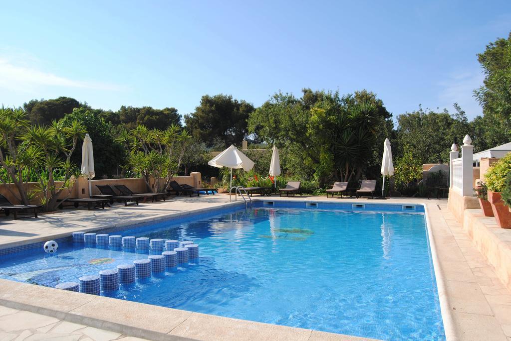 Hostal Restaurante Pou Des Lleo Sant Carles de Peralta Exteriér fotografie